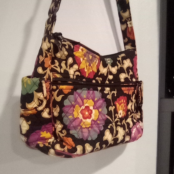Beautiful Pattern Vera Bradley Shoulder Bag Retired Print - Picture 3 of 13